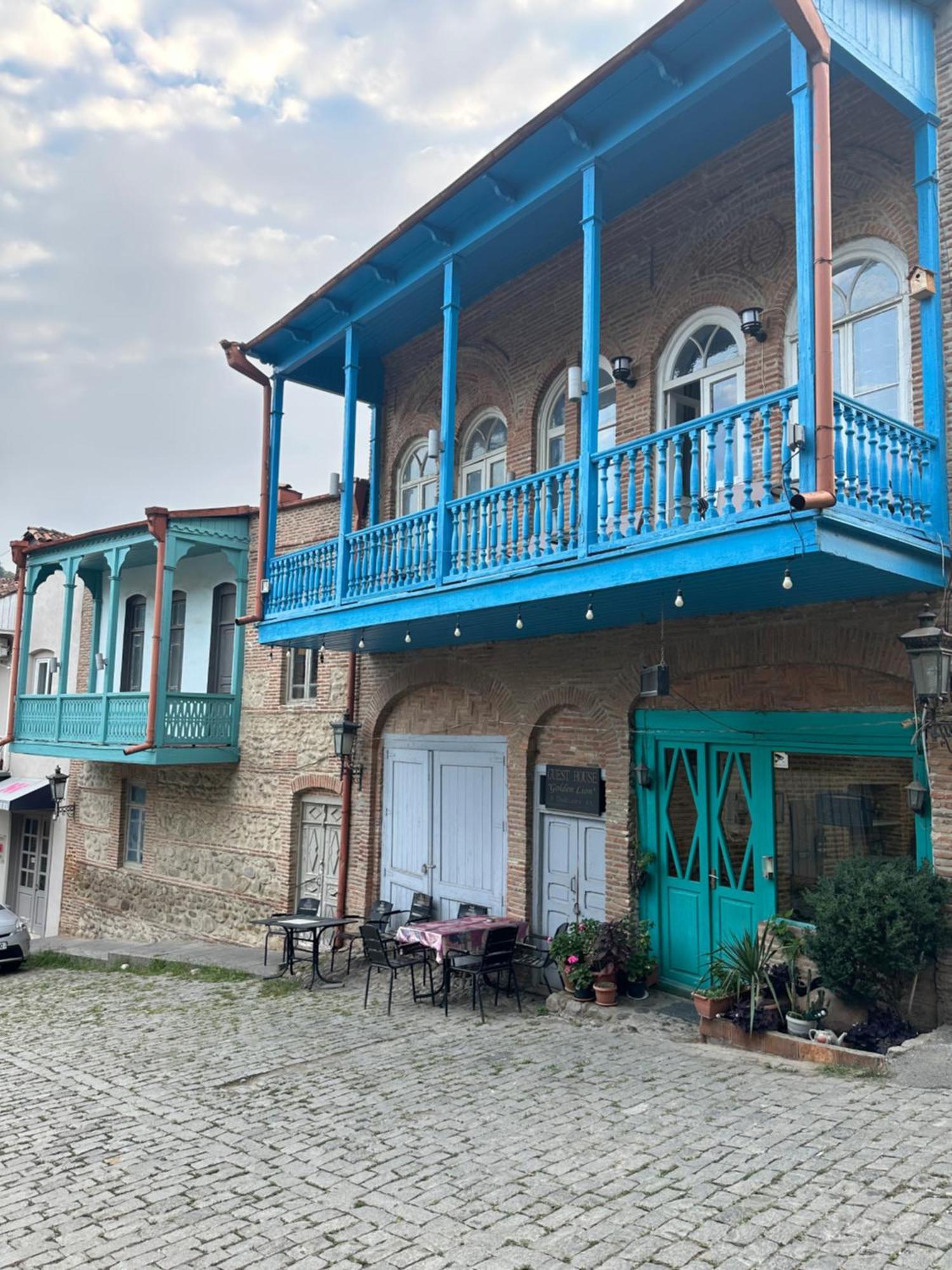 Golden Lion Otel Siğnaği Dış mekan fotoğraf