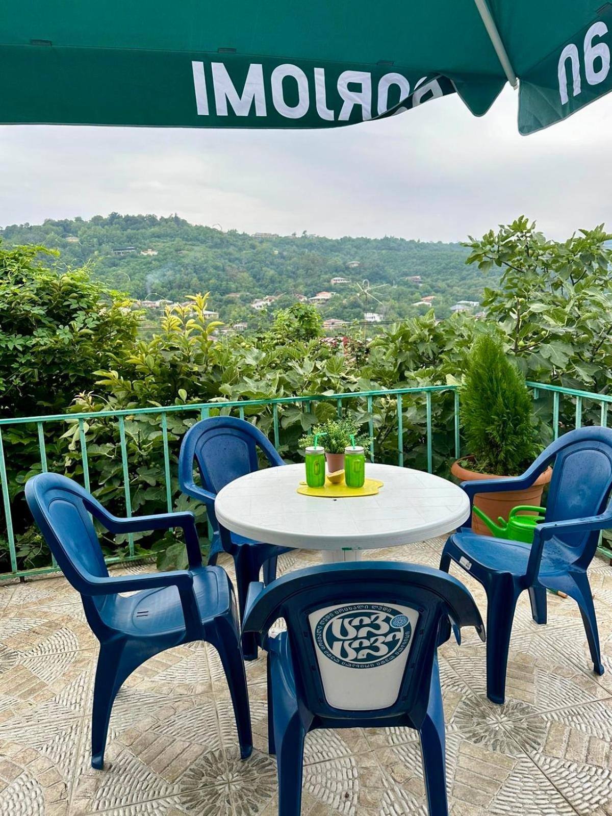 Golden Lion Otel Siğnaği Dış mekan fotoğraf