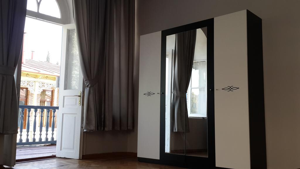 Golden Lion Otel Siğnaği Dış mekan fotoğraf