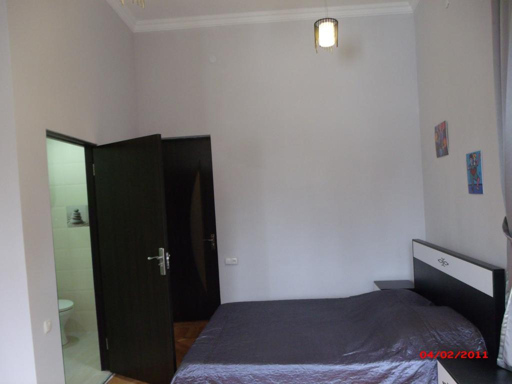 Golden Lion Otel Siğnaği Dış mekan fotoğraf